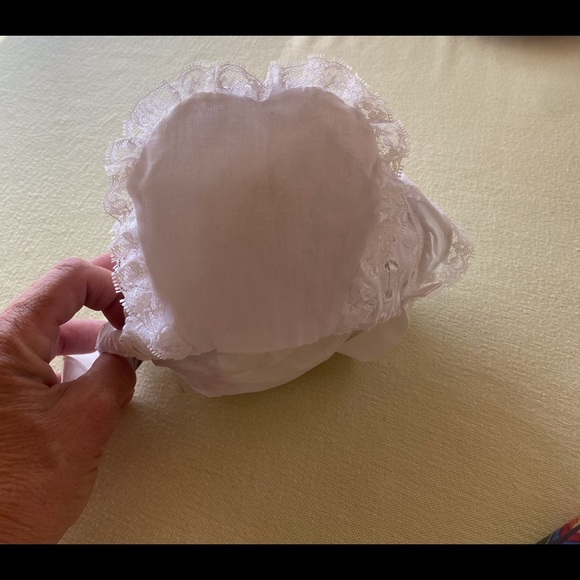 Baby Bonnet - Picture 2 of 4